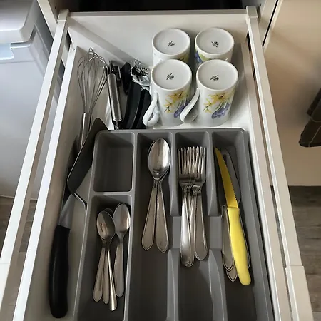 Cozy Apartment- Self Check- In Рига